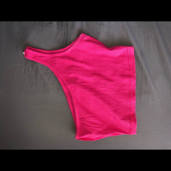 hot pink one shoulder crop top